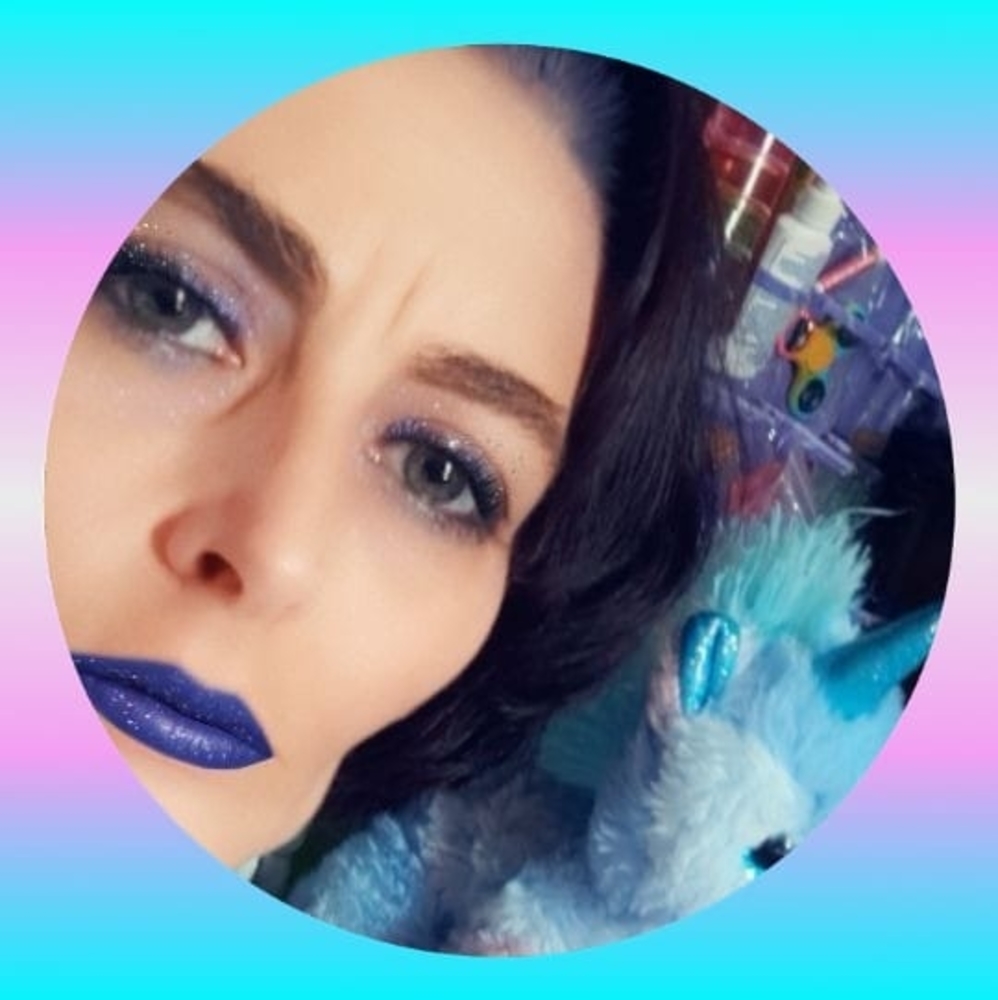 Meet your Posher, Krystal